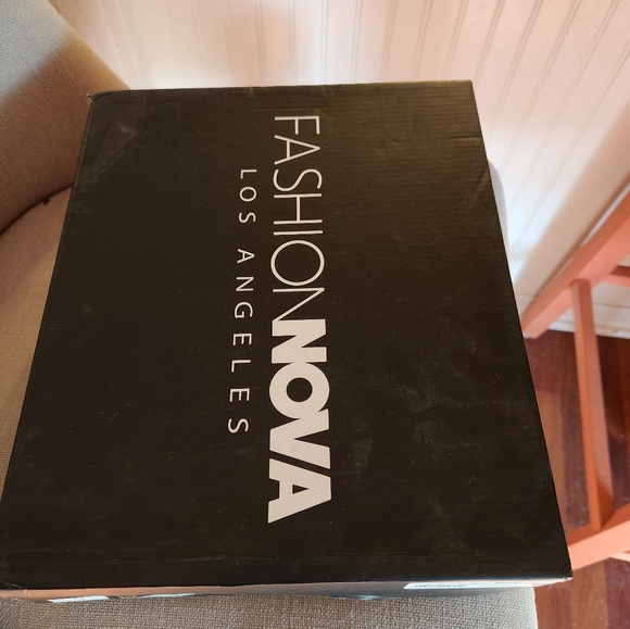 SOLD! - Picture 5 of 6